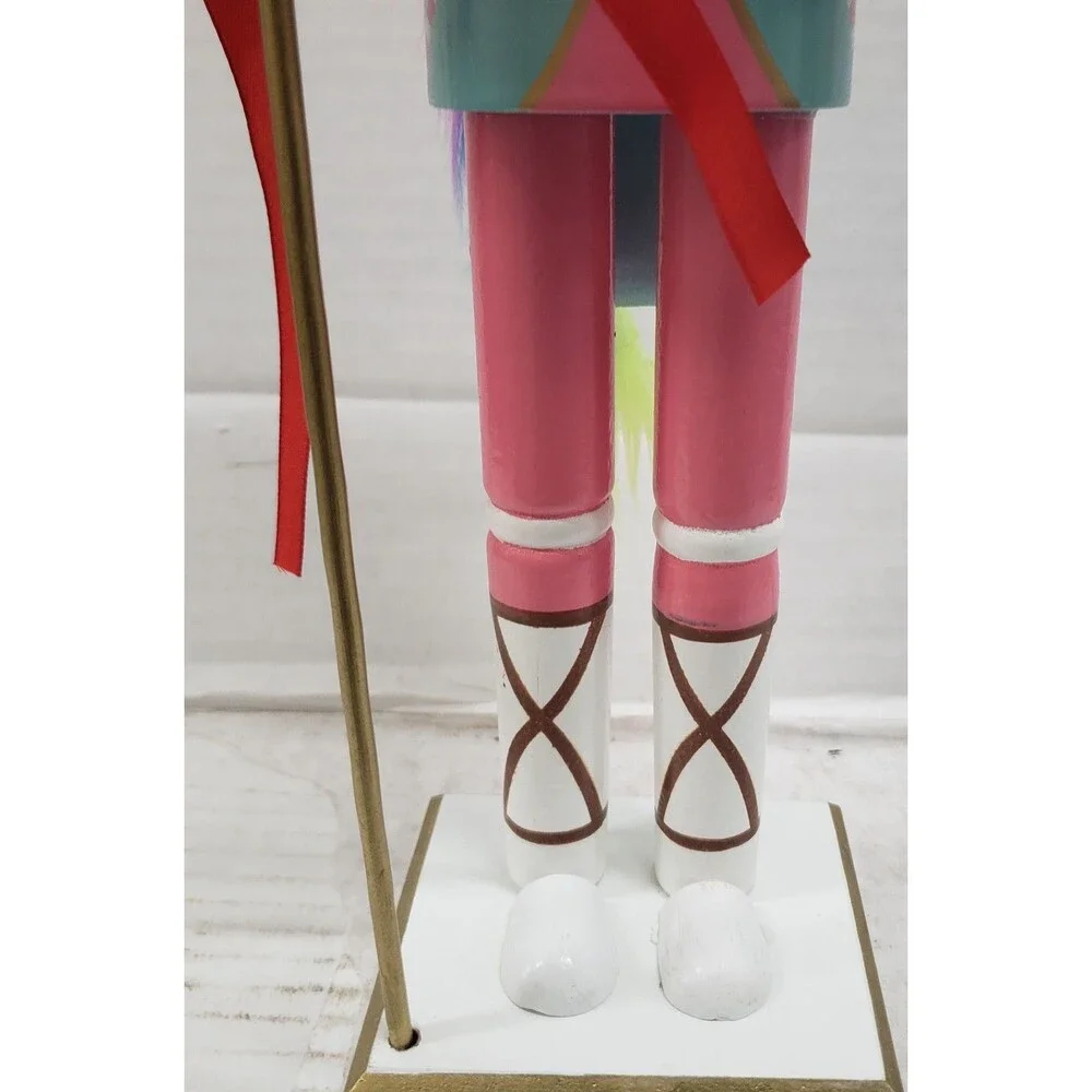 Wooden Christmas Nutcracker,14
